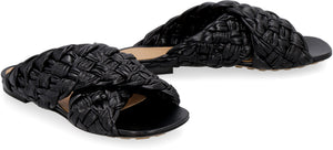 BOTTEGA VENETA Black Leather Flat Sandals for Women - FW20 Collection