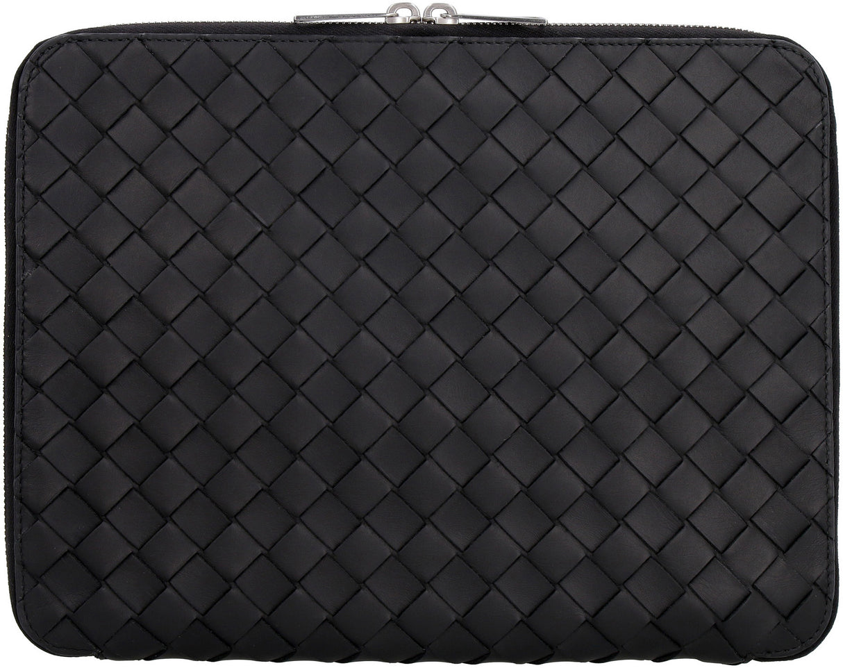 حقيبة جلدية مصنوعة يدوياً - اللون الأسود الكلاسيكي