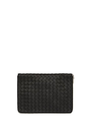 Men's Black Leather Pouch Handbag with Intrecciato Pattern and Silver-Tone Hardware
