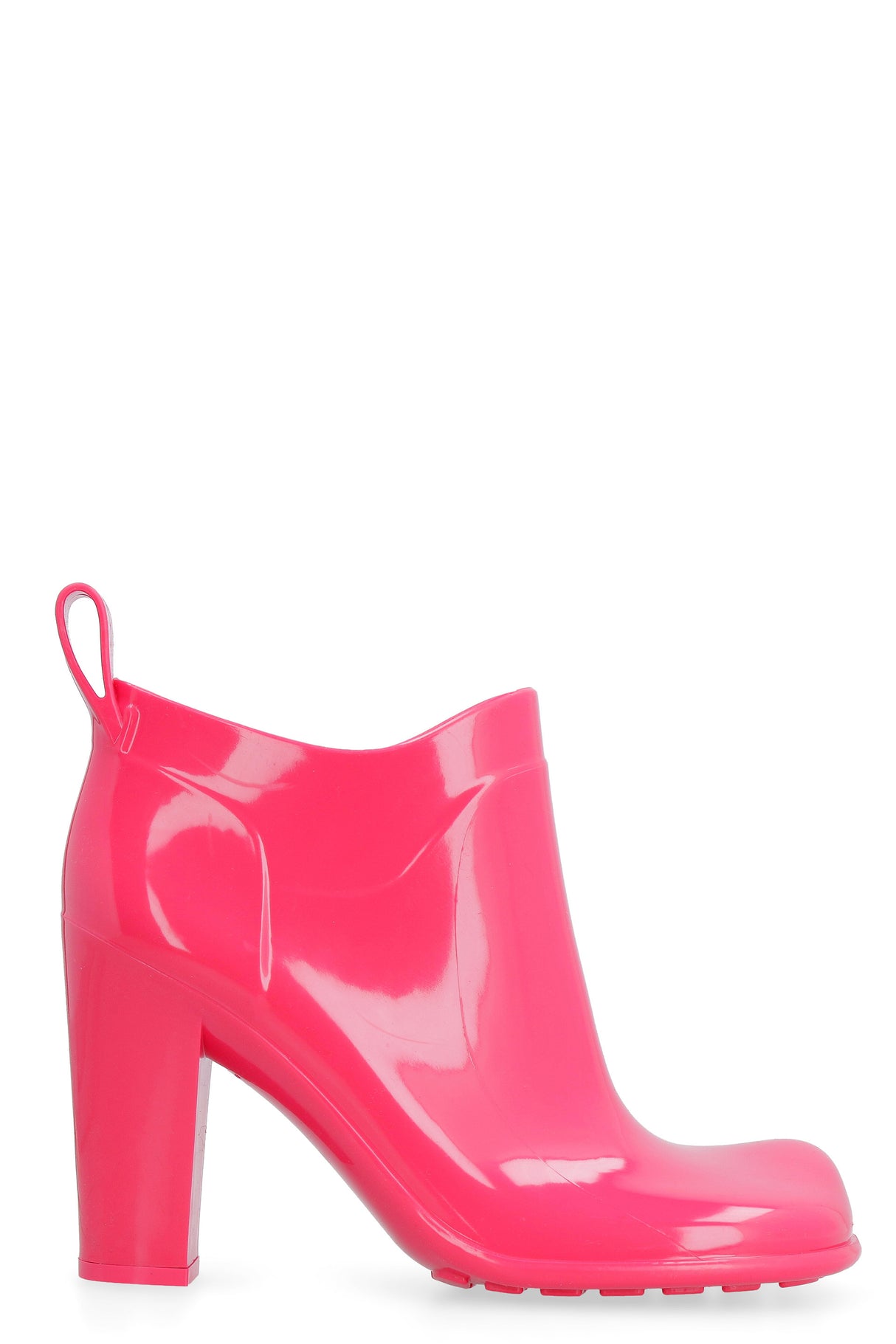 أحذية كاحل ويدجز وردي اللون للنساء | FW21