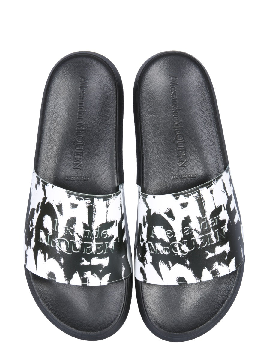 ALEXANDER MCQUEEN Men's Graffiti Logo Sandals with 2 cm Rubber Sole