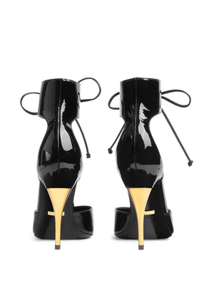 GUCCI Black Patent Leather Pointy-Toe Pumps for Women