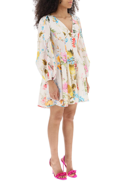 فستان قصير بتصميم زهور مصنوع من الكتان الخالص مع أكمام بالون وتفاصيل متميزة بالكروشيه