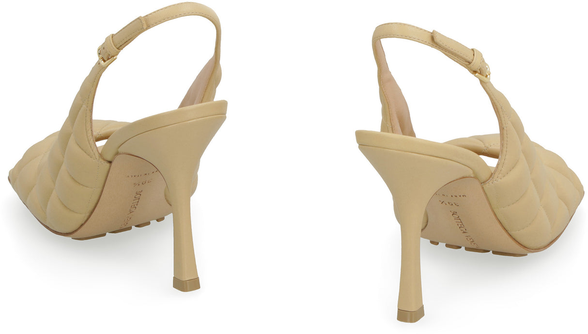 Sandal Nữ Màu Nude & Neutral - Bộ Sưu Tập SS23