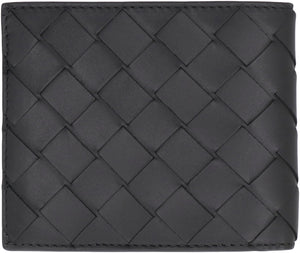 BOTTEGA VENETA BI-FOLD WALLET IN LEATHER