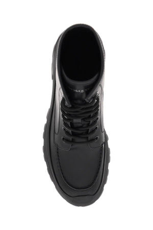 黑色男士雨靴，橡胶涂层，大号防滑鞋底。