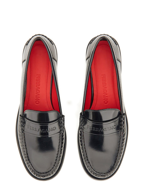 Ferragamo Elegant Leather Loafer for Women