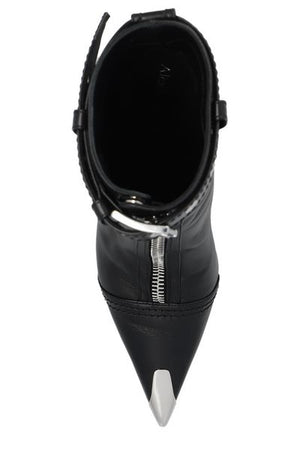 ALEXANDER MCQUEEN Modern Black Ankle Boot for Women in Pointed Design with Zipper Detail