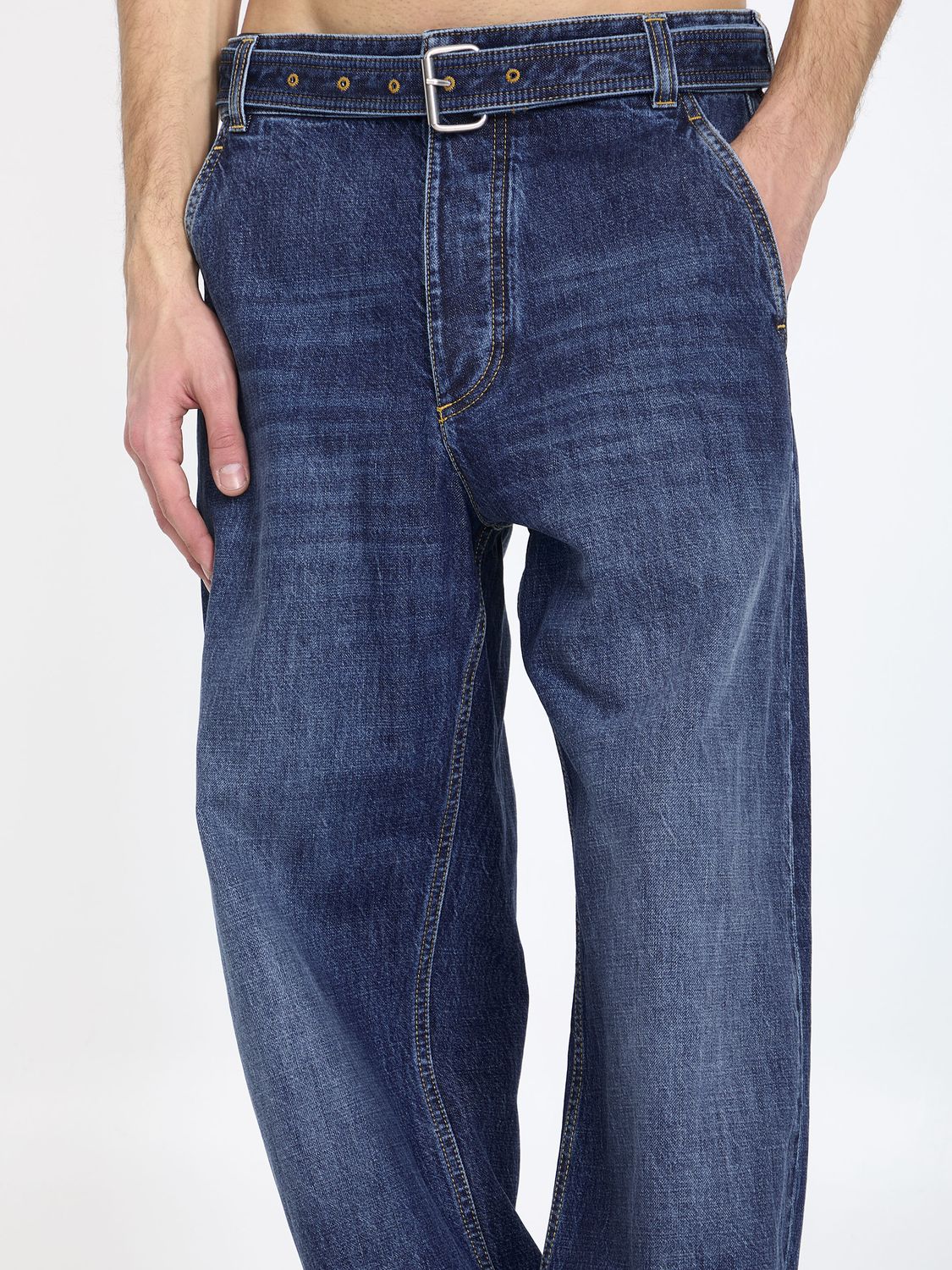 Wide-Leg Denim Jeans for Men with Belt in Light Blue