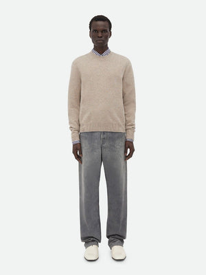 BOTTEGA VENETA Men's Cashmere Crewneck Jumper in Grey with Leather Patches and Intricate Elbow Design