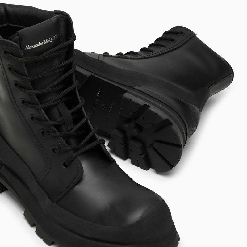 ALEXANDER MCQUEEN Wander Ankle Boots in Black for Men - SS24 Collection