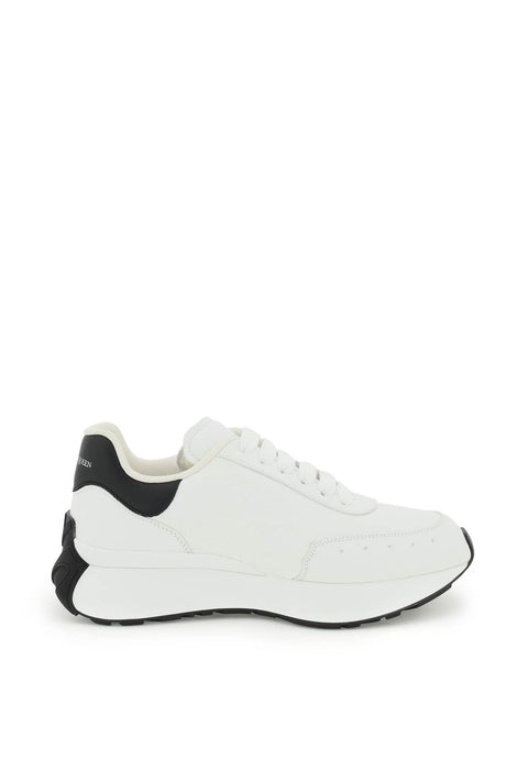 حذاء سنيكرز أبيض للنساء من مجموعة ربيع وصيف 2024