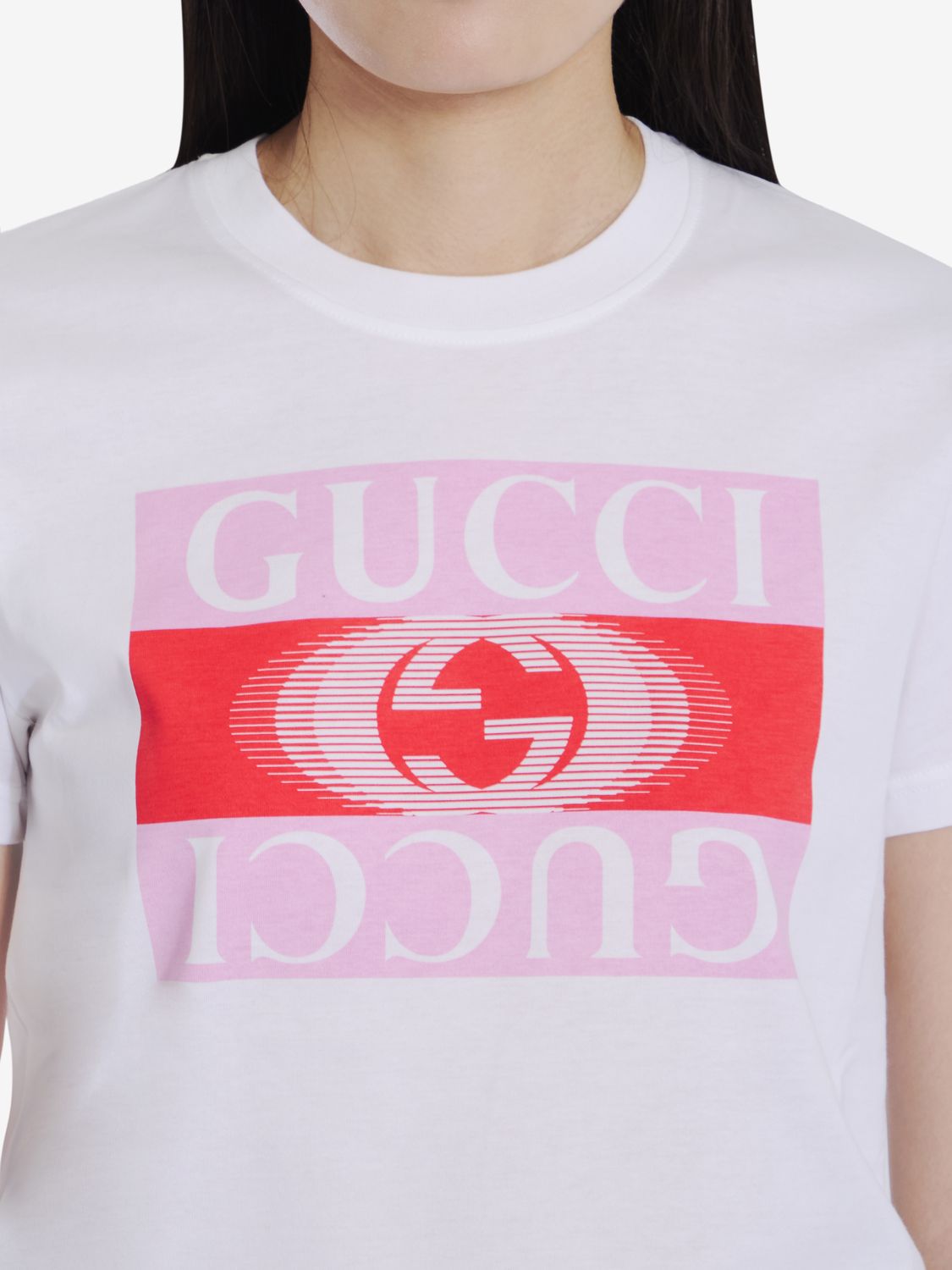 GUCCI Elegant Cotton Crewneck Tee with Iconic Print