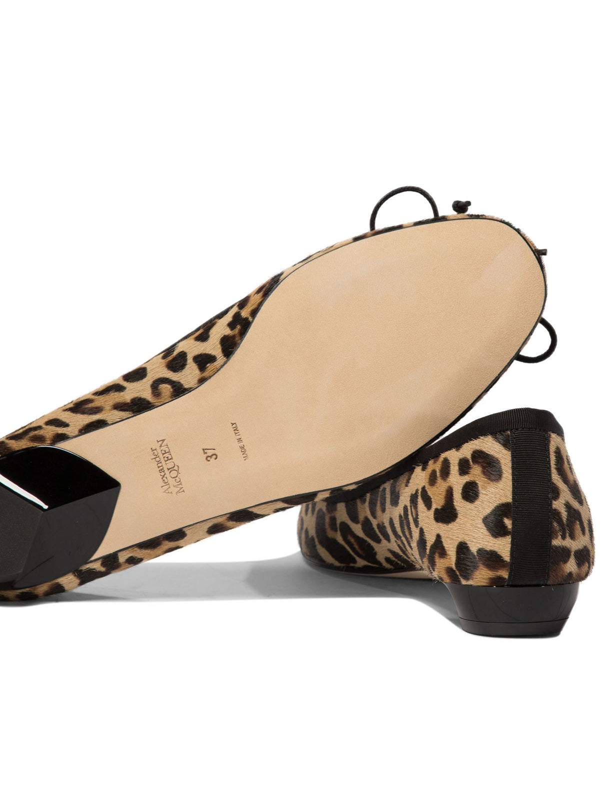 ALEXANDER MCQUEEN Leopard Print Calf Hair Ballet Flats with Round Toe and Leather Bow