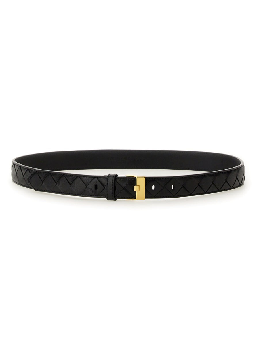 BOTTEGA VENETA Elegant Leather Belt for Women - Timeless Black