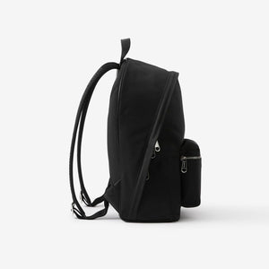 BURBERRY Sleek and Functional Jett Backpack for Men in Black