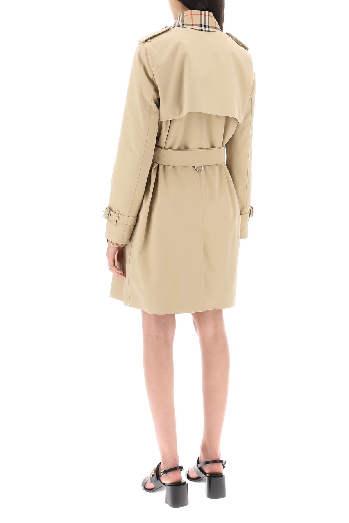 BURBERRY 'Winter Essential' Beige Trenchcoat for Women - Regular Fit