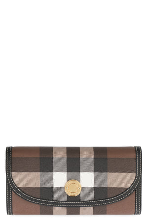 BURBERRY Check out this stylish continental wallet for women