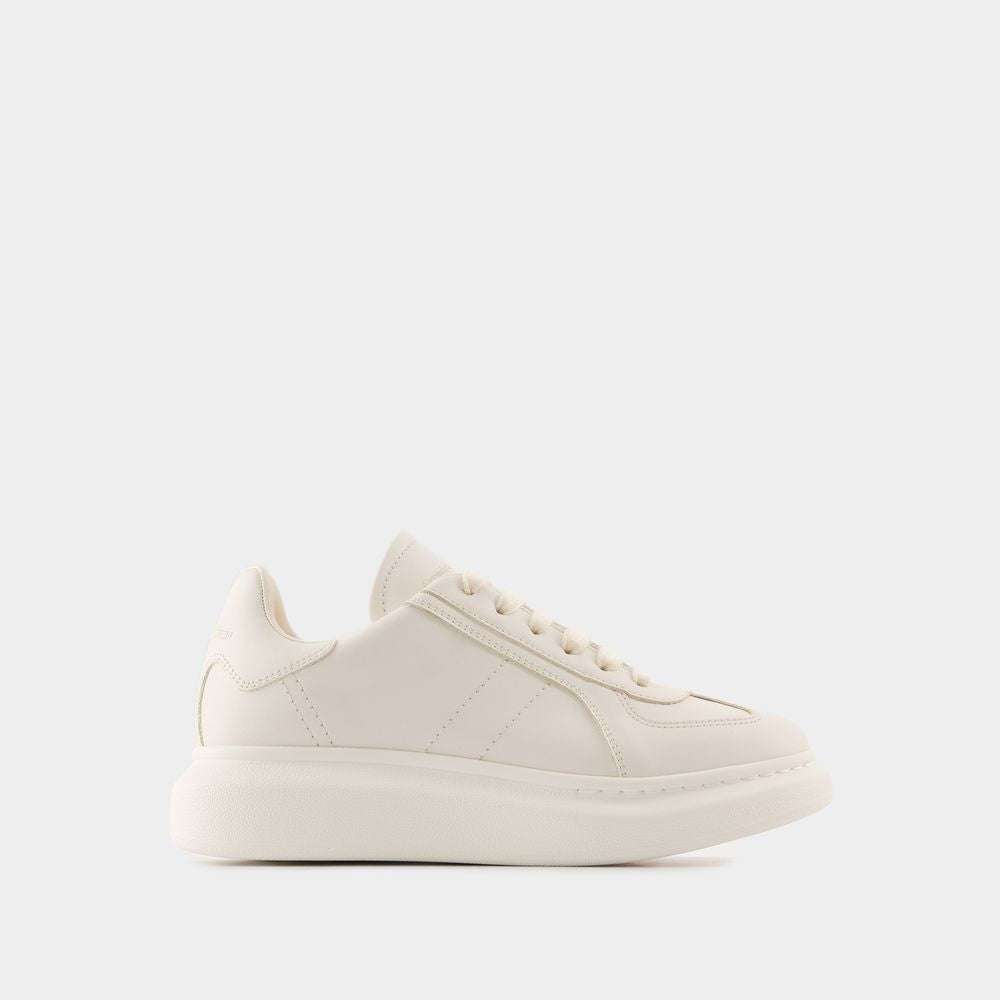 ALEXANDER MCQUEEN Oversized Women’s Sneakers - FW24 Collection