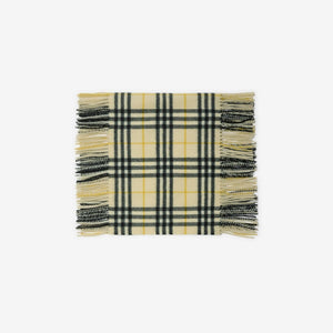 BURBERRY Luxurious Cashmere Scarf