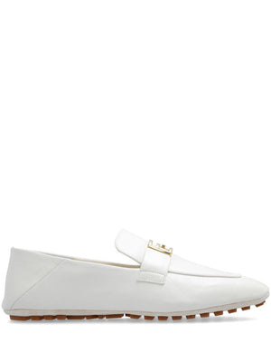 أحذية لوفرز جلدية بيضاء للنساء - مجموعة ربيع وصيف 2024