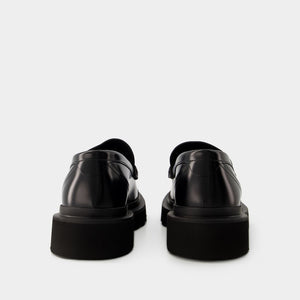 DOLCE & GABBANA Classic Italian Leather Mocassins with Penny Slot Detail | FW23