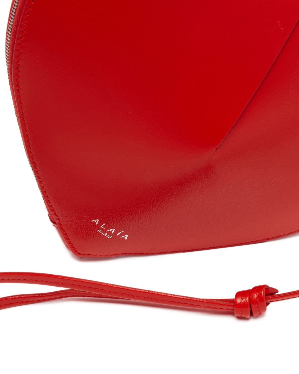 ALAIA Le Coeur Handbag in red