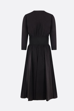 فستان كلاسيكي أسود من البوبلين مع حزام جلدي بتصميم جلد التمساح المطبوع