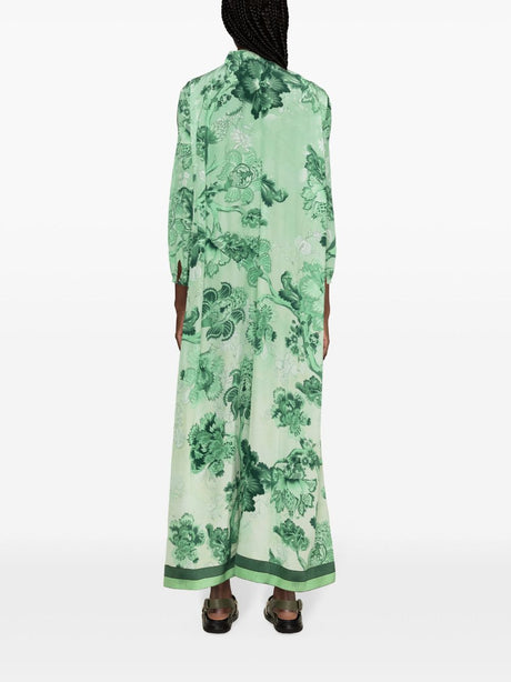 綠色花卉V領絲質洋裝，襯托襟部及拉帶腰帶