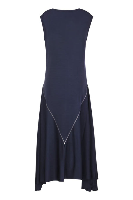 SS22コレクションの女性用アシンメトリーなブルーのビスコースドレス