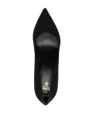 Black Pointed-Toe Pumps for the Modern Fashionista