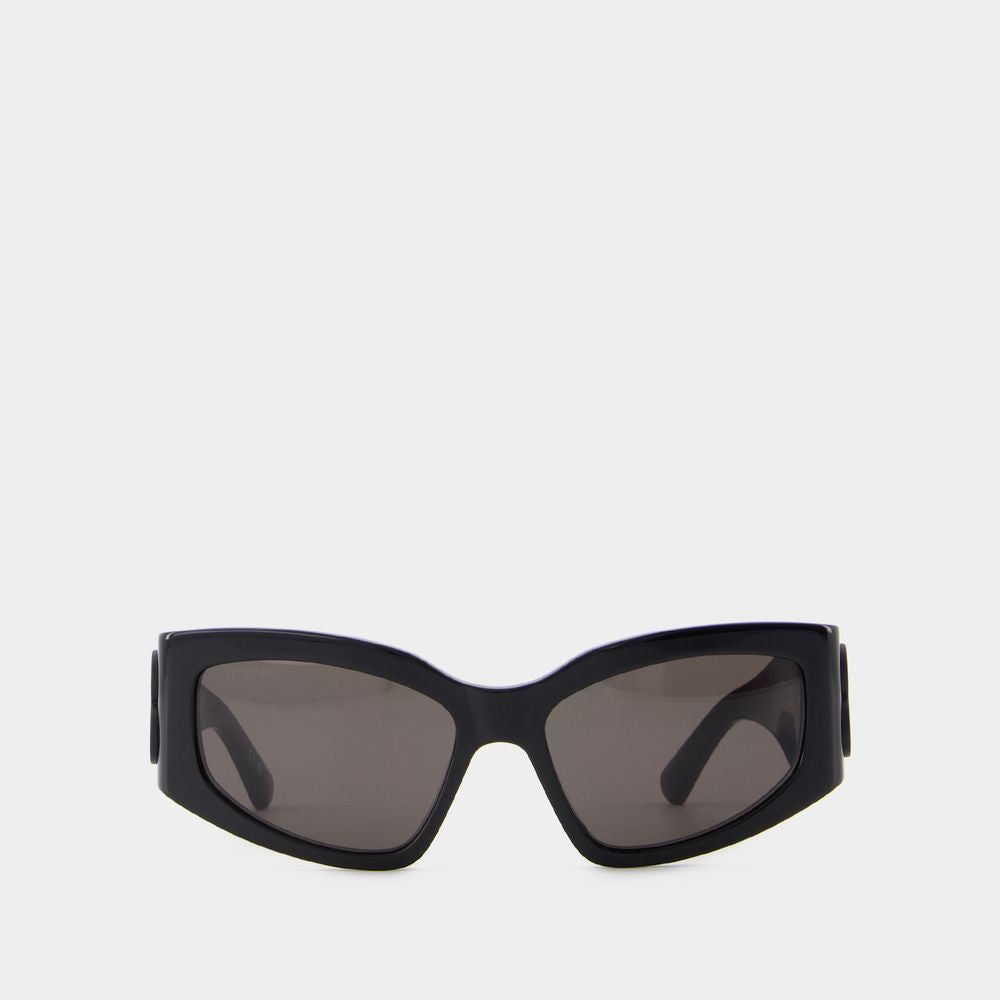 BALENCIAGA Classic Black Sunglasses for Everyday Wear