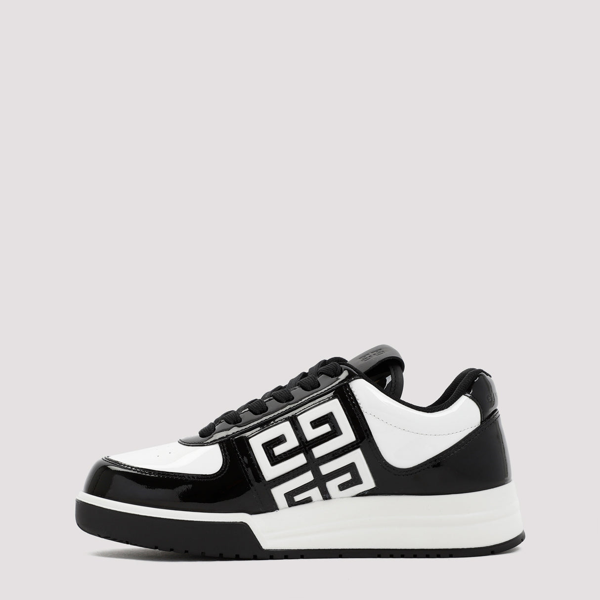 GIVENCHY Chic Low-Top Leather Sneakers