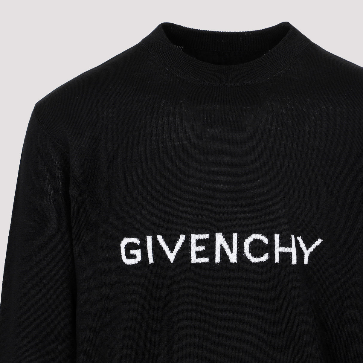 قميص من صوف أسود مزين بشعار من Givenchy - مجموعة FW23