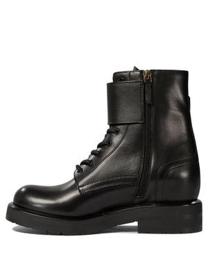 优雅的女士皮 ankle boots