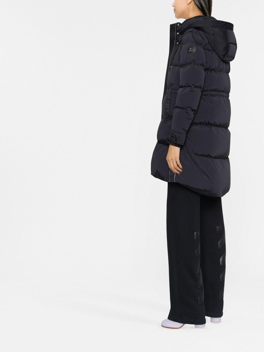 WOOLRICH سترة سميكة مع كبغ (بروفندام) للنساء - موسم FW23