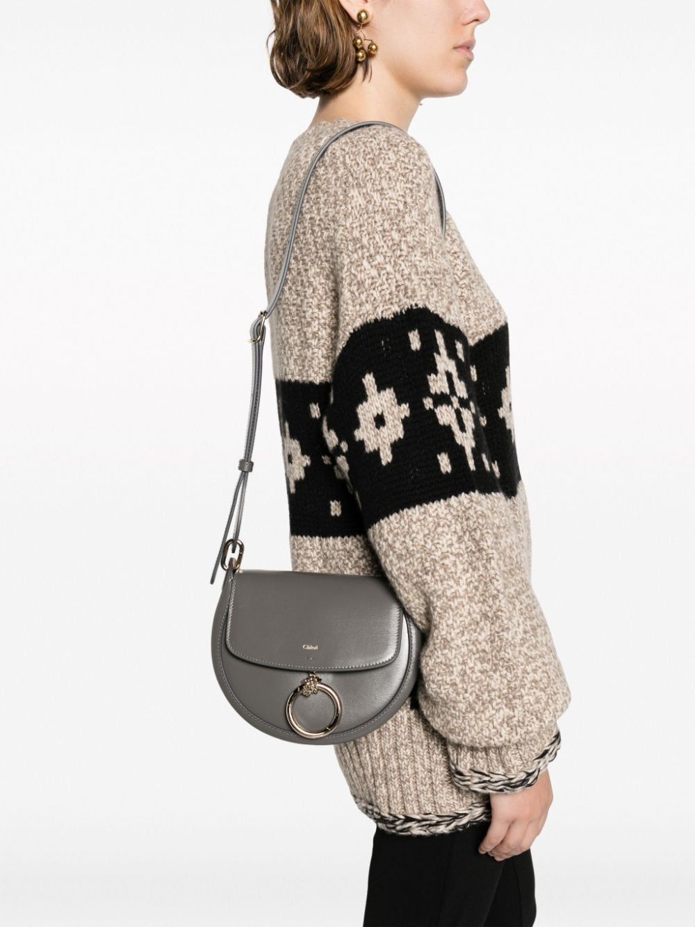 CHLOÉ Elevate Your Style with the FW23 Arlene Shoulder Handbag