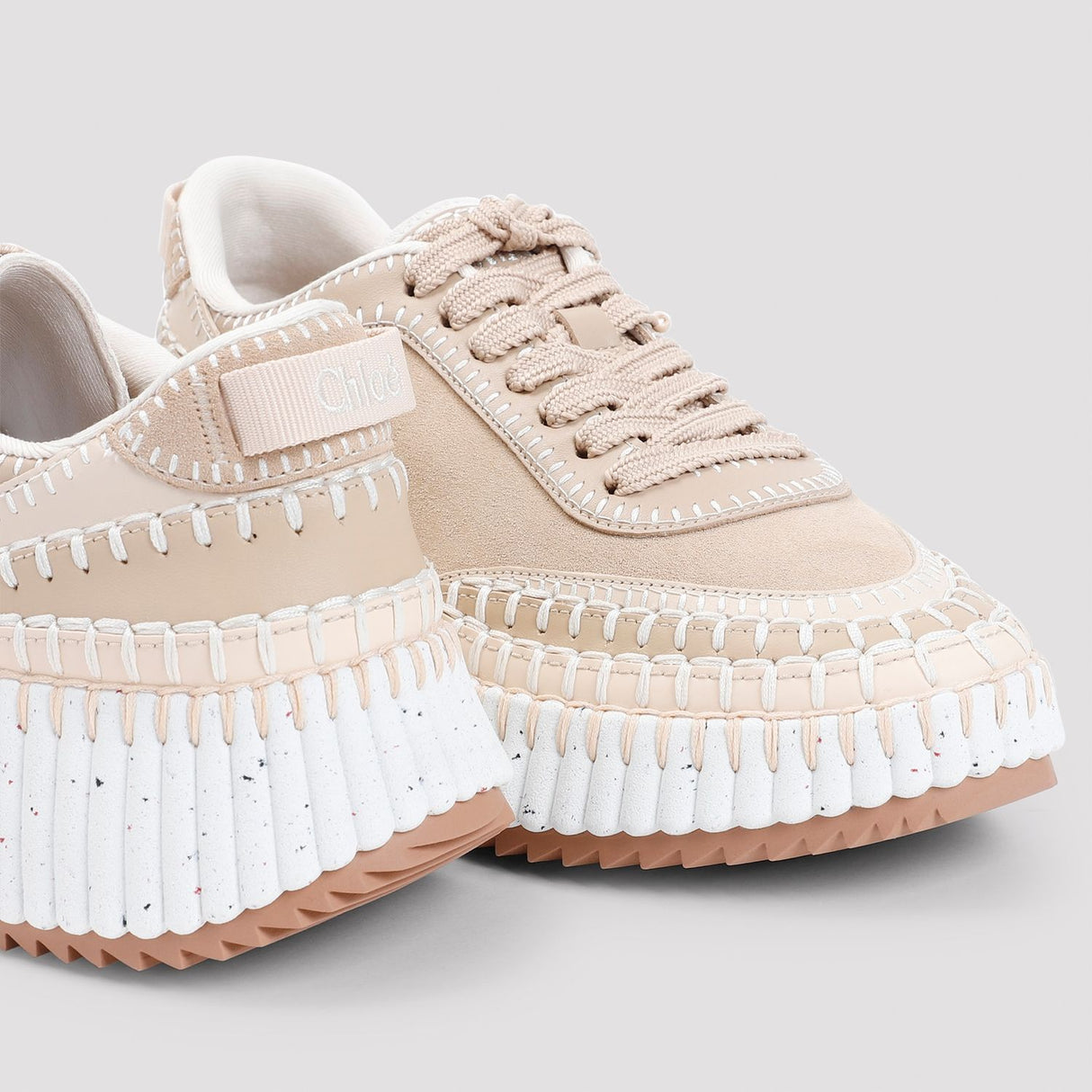 CHLOÉ Elegant Nude Leather Sneaker