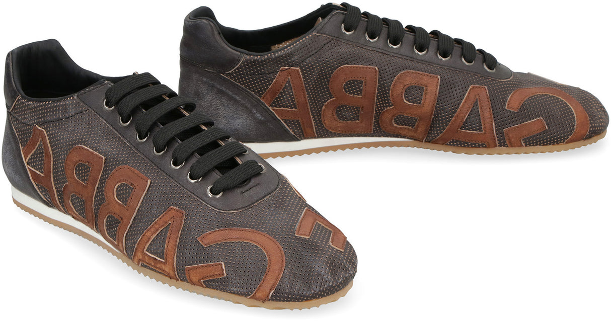 حذاء رياضي جلد مثقب للرجال من مجموعة ري-إيديشن - SS23