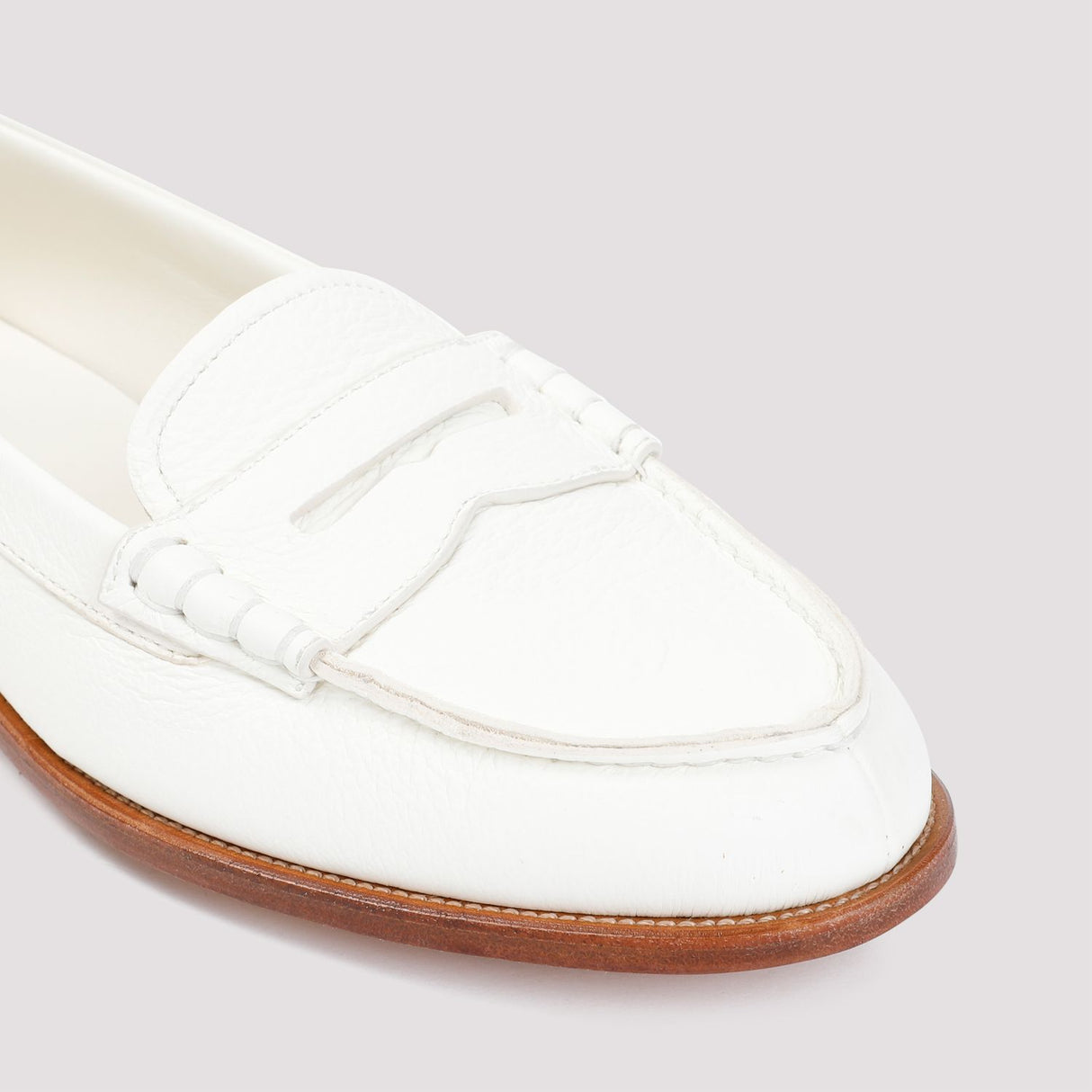 Giày Loafers Da Hươu Màu Da Trần - Bộ sưu tập SS24