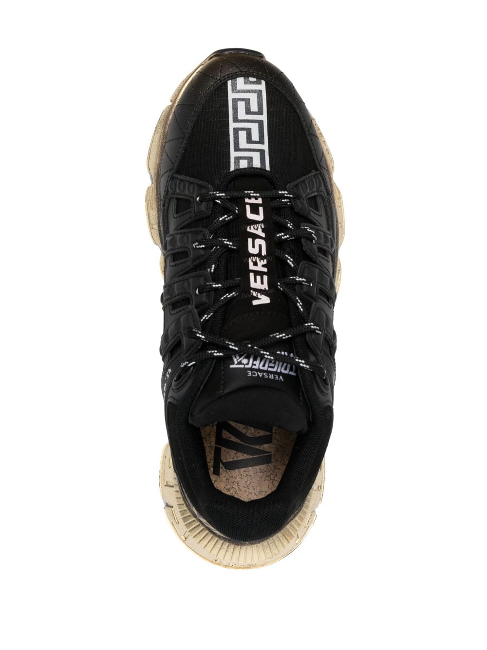 حذاء كاجوال رجالي من جلد أسود مع تفاصيل يونانية من فيرساتشي