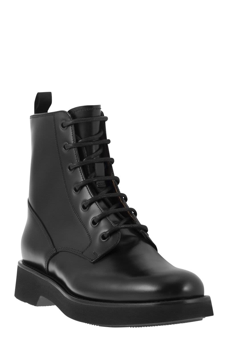 Semi-Gloss Ankle Boots for Women: Classic Style for FW23