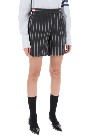 Quần short THOM BROWNE in Light Wool kẻ sọc với gấu lật lưu