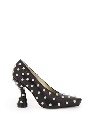 LANVIN Stylish Black Leather Pumps for the Fashion-Savvy Woman