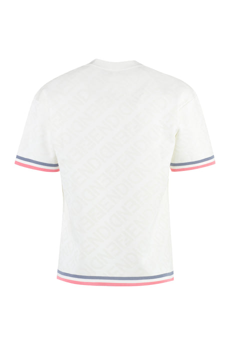 白色雅加達綾織T恤，具有對比邊緣和Fendi鏡像標誌