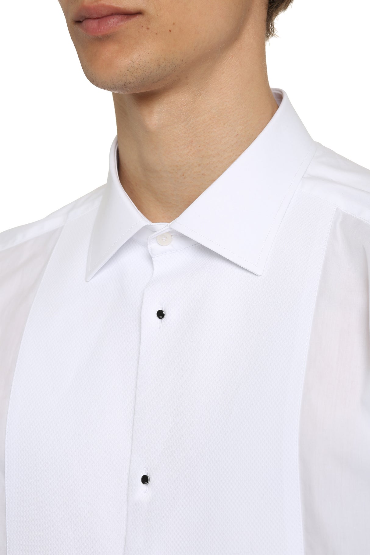 メンズ 白ポプリンタキシードシャツ（エンベル月ドボタン・ラウンドヘム付き）
