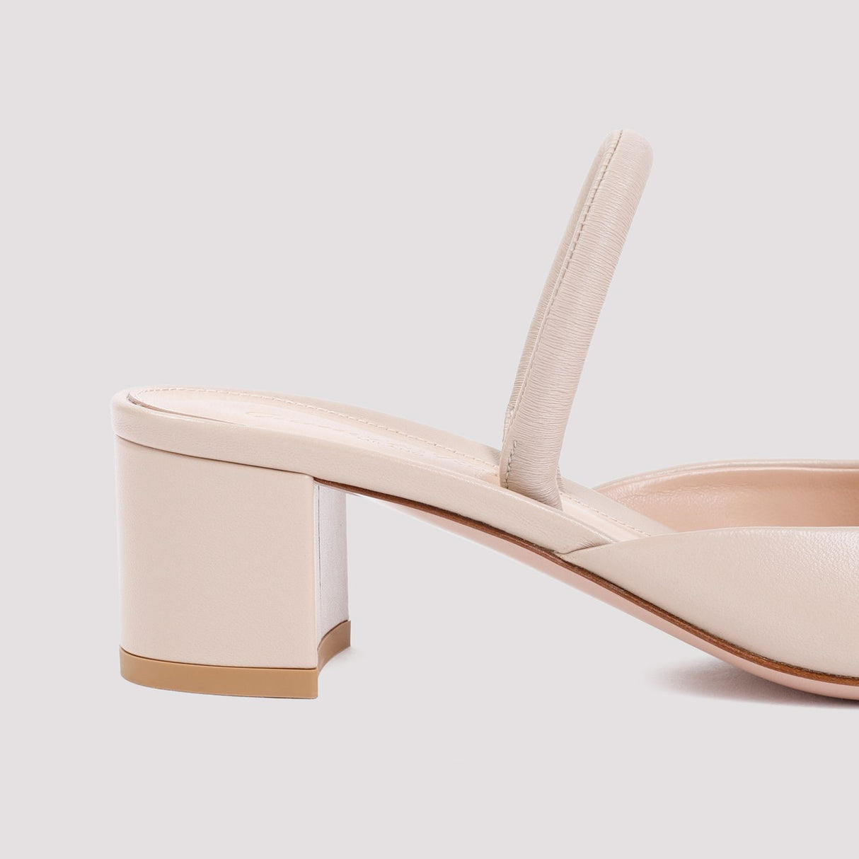 GIANVITO ROSSI Dép cao gót Slingback bằng da lộn màu nude cao 4.5cm cho nữ - Bộ sưu tập SS24