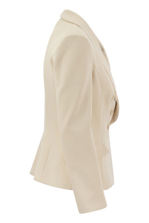 女装：双排扣丝绸外套，黄油色配围巾领