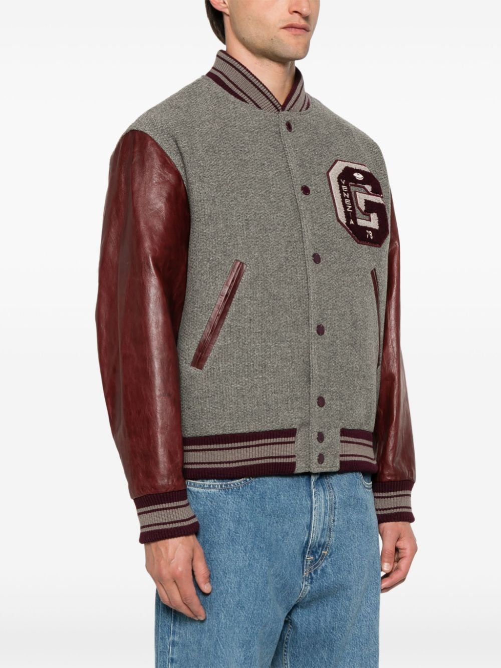 Áo khoác bomber đệm lông cừu màu xám trung tính/đỏ burgundy dành cho nam