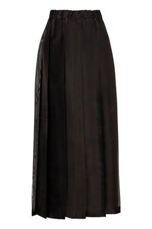 女士黑色真絲中長裙，搭配彈性腰帶和褶皺細節
